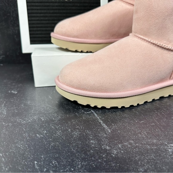 UGG CLASSIC MINI II METALLIC WOMENS SUEDE BOOTS SIZE 6 WOOL PINK NEW - Picture 5 of 10
